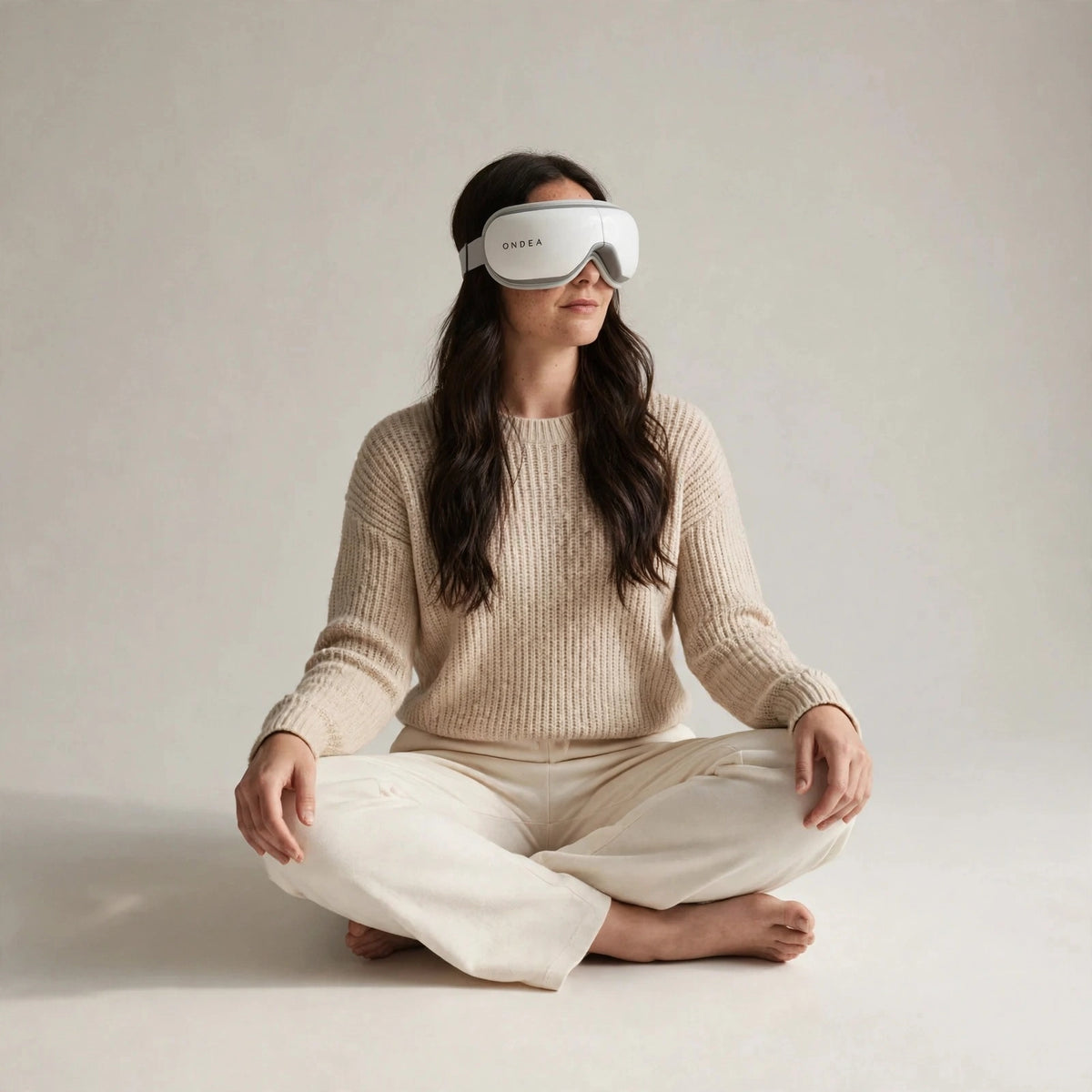 Masseur Oculaire Chauffant à Coussins d'Air et Vibration, Musique Bluetooth